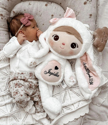 Metoo Personalized Smiled Fluffy Bunny with Bow - White